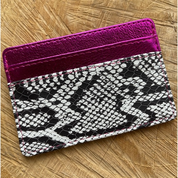 NWT! CrAzY TrAiN Coin & Credit Card Holder! 😍 - Picture 3 of 4